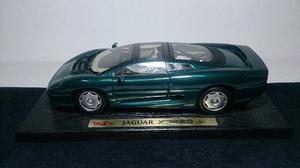 Jaguar Xj220