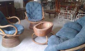 Juego De Muebles De Rattan Con Poltronas Giratorias Usado