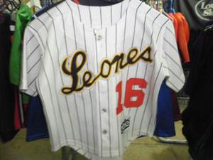 Camisa De Los Leones Del Caracas Talla 6