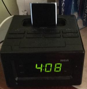 Reloj Radio Con Alarma Ipod Rca