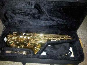 Saxofon Alto Prelude Modelo As710