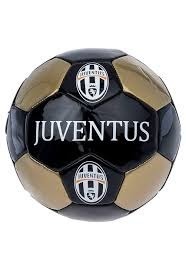 Balones Del Real Madrid Y La Juventus