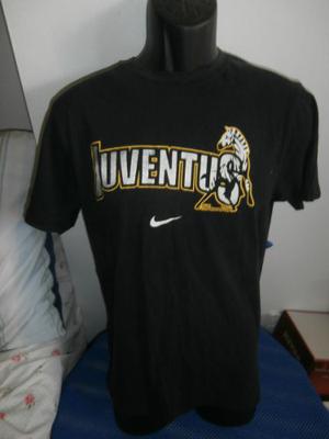 Franela Deportiva De Fútbol De La Juventus F. C. - S. P. A.