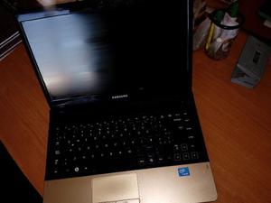 Laptop Samsung Modelo Np300e4a