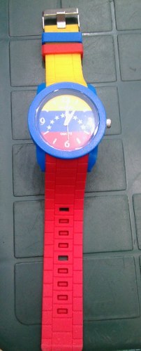 Reloj Tricolor De Venezuela Totamente Nuevo