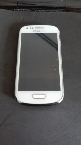 Teléfono Samsung Mini 3 Respuesto