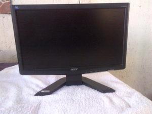 Monitor Acer X163w