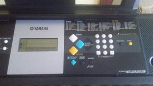 Teclado Yamaha E223