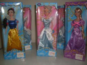 Muñeca Disney 30 Cm Cenicienta, Rapunzel Y Blanca Nieves