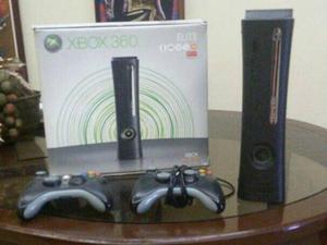 Xbox 360 De 120 Gb + 2 Controles + Juegos