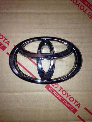 Emblema Delantero Toyota Corolla  Original