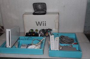 Nintendo Wii + Chip + 2 Control Gamecube + Accesorios