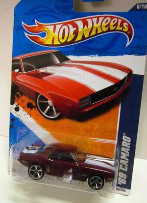 Hot Wheels 69 Camaro - Street Beast 11 - Escala 1:64 - Nuevo