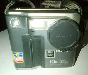 Camara Sony De Diskets 3.5 Con Su Cargador