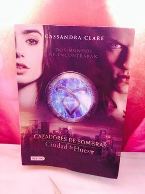 Libro Cazadores De Sombras: Ciudad De Hueso