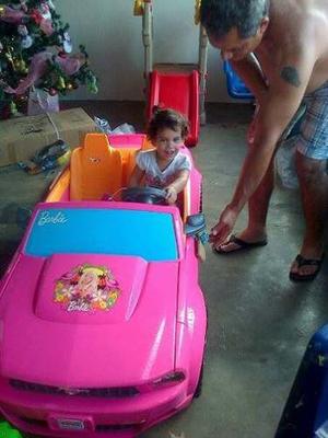 Hermoso Carro Barbie Mustang Electrico Fisher Price Sport