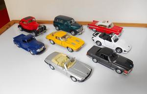 Carritos Maisto Y Kinsmart Escala 1/44 A 1/36