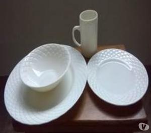 Vendo Vajilla de porcelana 16 piezas