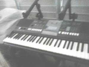 Teclado Yamaha Como New233