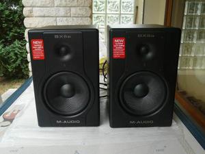 Monitores M Audio Bx8a