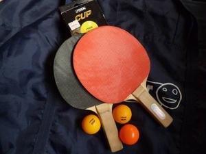 Raquetas De Ping Pong Con Tres Pelotas