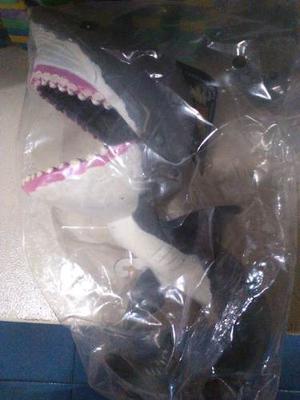 Tiburon De Juguete Plastico