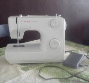 Maquina De Coser Singer 