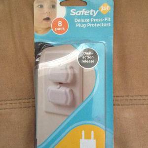 Protector Para Toma Corriente Safety 1st Deluxe Press 8 Unid