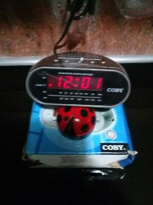 Radio Reloj Modelo Coby