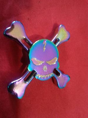 Spinner D Metal Tornasol Forma Calavera Anti-estres (d Lujo)