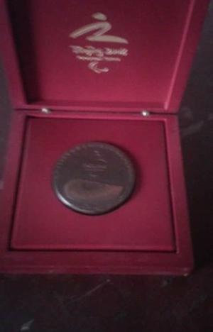 Medalla De Bronce De Los Juegos Paralimpicos Beijin 