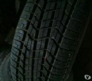 Se venden 4 Cauchos Pirellis 5000 con rines