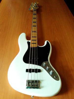 Squier Vintage Modified 70 Jazz Bass