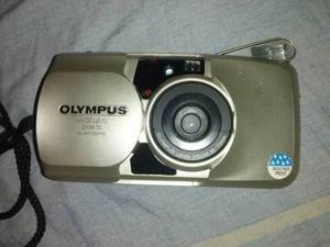 Camara Fotografica Olympus + Un Rollo Fotografico