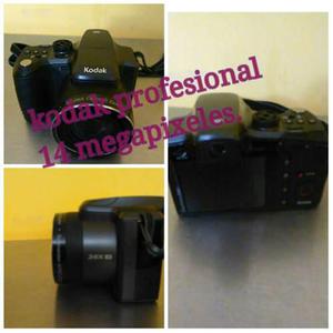 Camara Kodak 14 Megapíxelwa Easysahre Z981