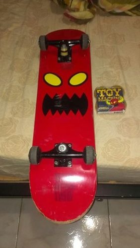 Skateboard Toymachine