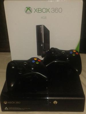 Xbox 360 E (como Nueva)