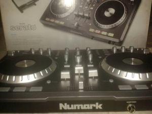 Controlador Numark Mixtrack Pro + Tarjeta De Audio Integrada