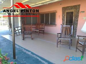 CASA EN VENTA LA CONCEPCION EN SAN FRANCISCO API 1047