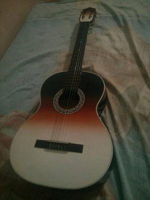 Guitarra Acustica Con Forro, Se Vende Por No Usar