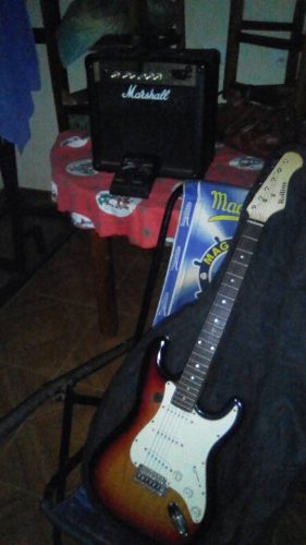 Guitarra Rooling Bajo Matagall Y Pedal Usado En Buen Estado