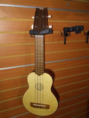 Ukulele De Concierto