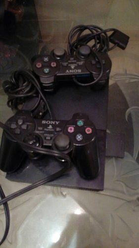 Playstation 2, Está Chipeado, Con 2 Controles Y Memorycard.