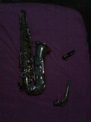 Saxofón Alto H.hoffer