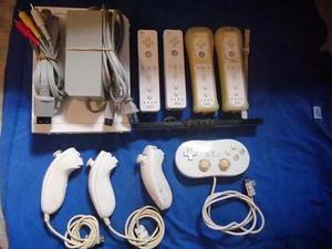 Wii Con 4 Controles Y 45 Juegos
