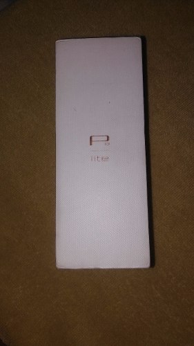 Caja Huawei P8
