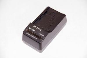 Cargador Sony Bc-trv, Para Tipos De Bateria V, P, Y H Serie