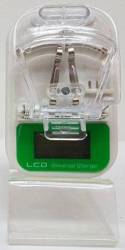 Cargador Universal Lcd Usb Color Blanco Con Verde Tt