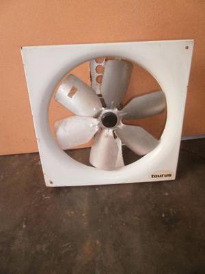 Extractor Semi Industrial Marca Taurus 12 Pulg