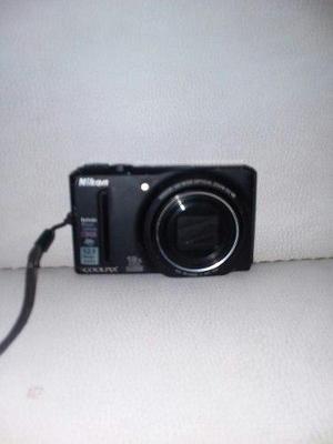 Camara Nikon. Coolpix S9100.